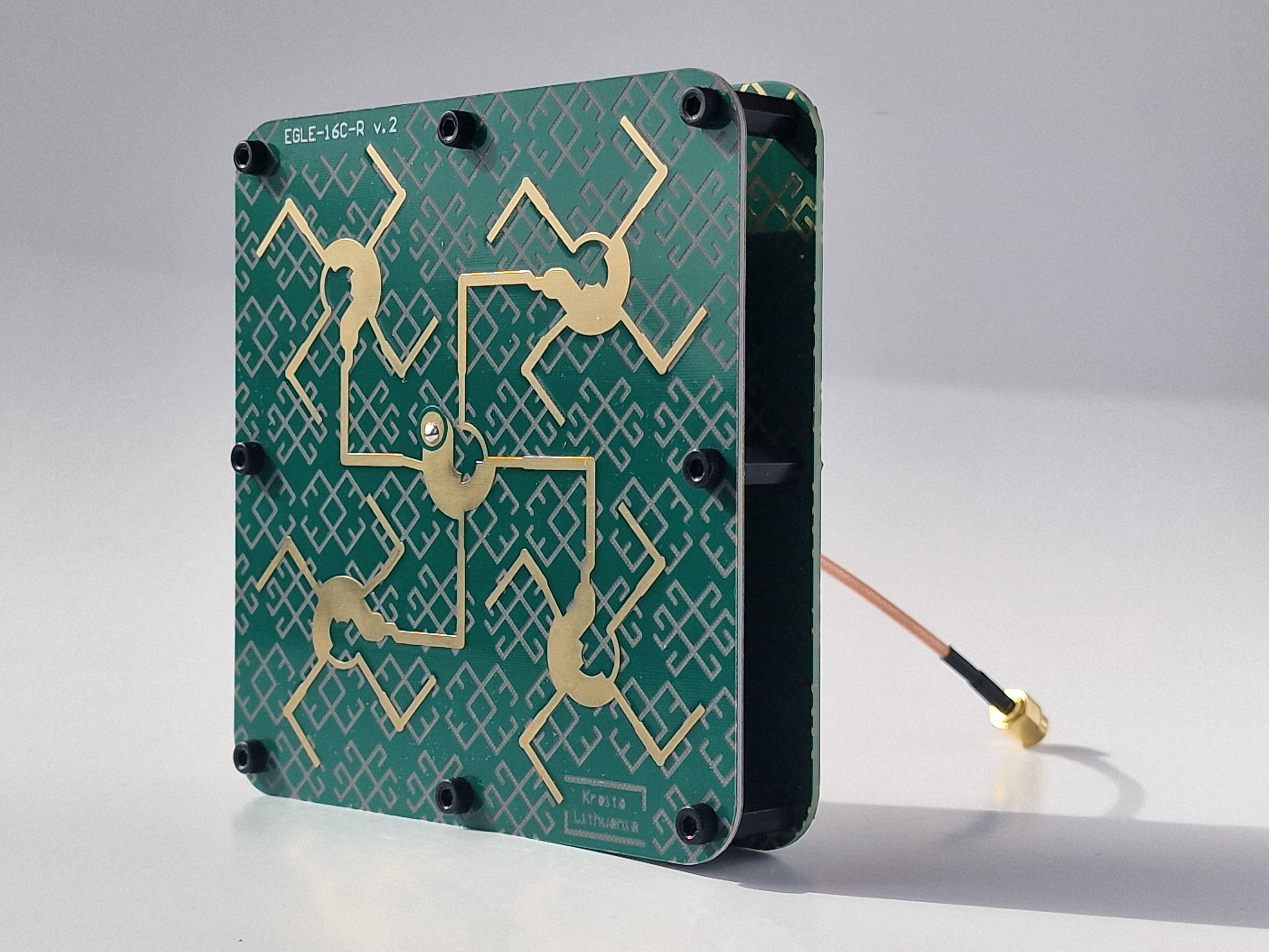 EGLE-16C-1R 5.8GHz High Gain Circular Polarized Antenna by Kreita Lithuania